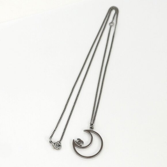 CHANEL CC Logo Rhinestone Crescent Moon Necklace 24" Silver Tone B17K Auth w/Box - Picture 2 of 6